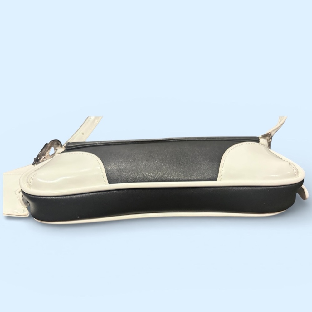 Steve Madden Moto Two-Tone Black and Cream Shoulder Bag - Picture 10 of 11